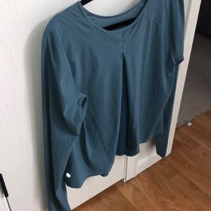 LuLu Lemon Long Sleeve Shirt size 10